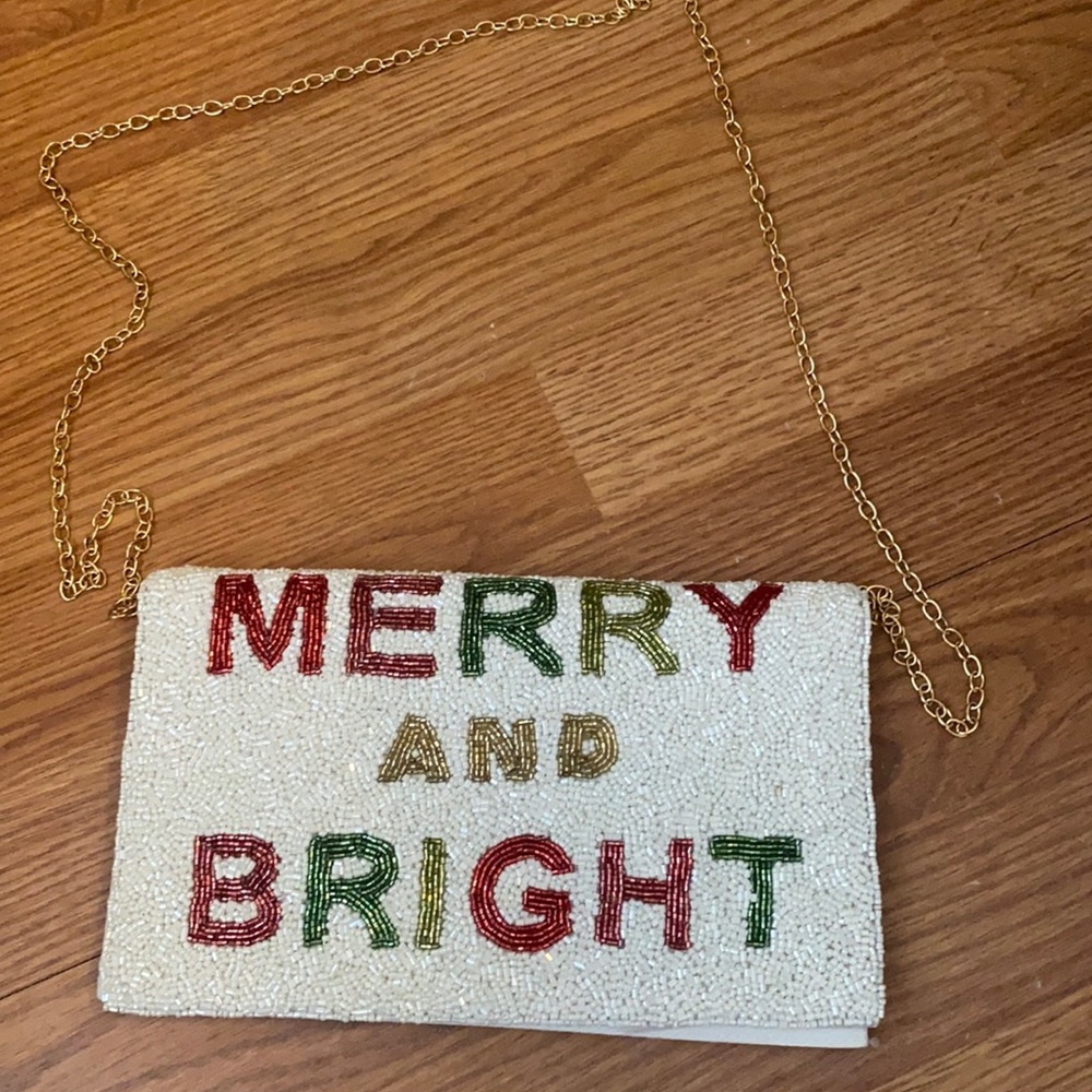 Beaded clutch